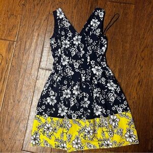 Vince camuto‎ floral mini dress